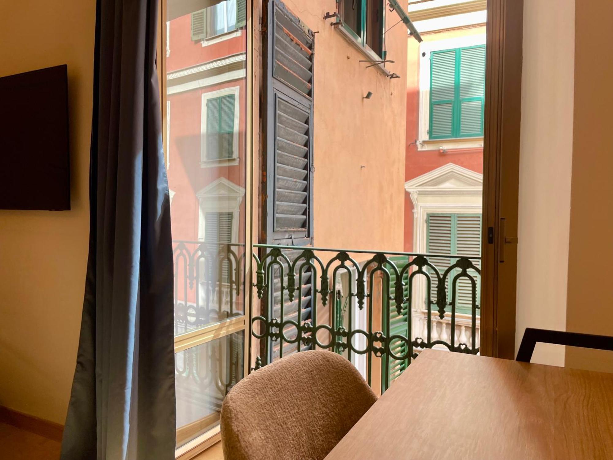 Relstay - Assarotti Suites Генуя Экстерьер фото