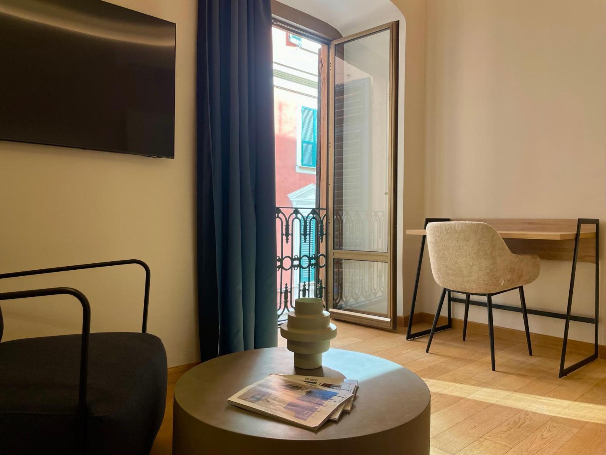 Relstay - Assarotti Suites Генуя Экстерьер фото