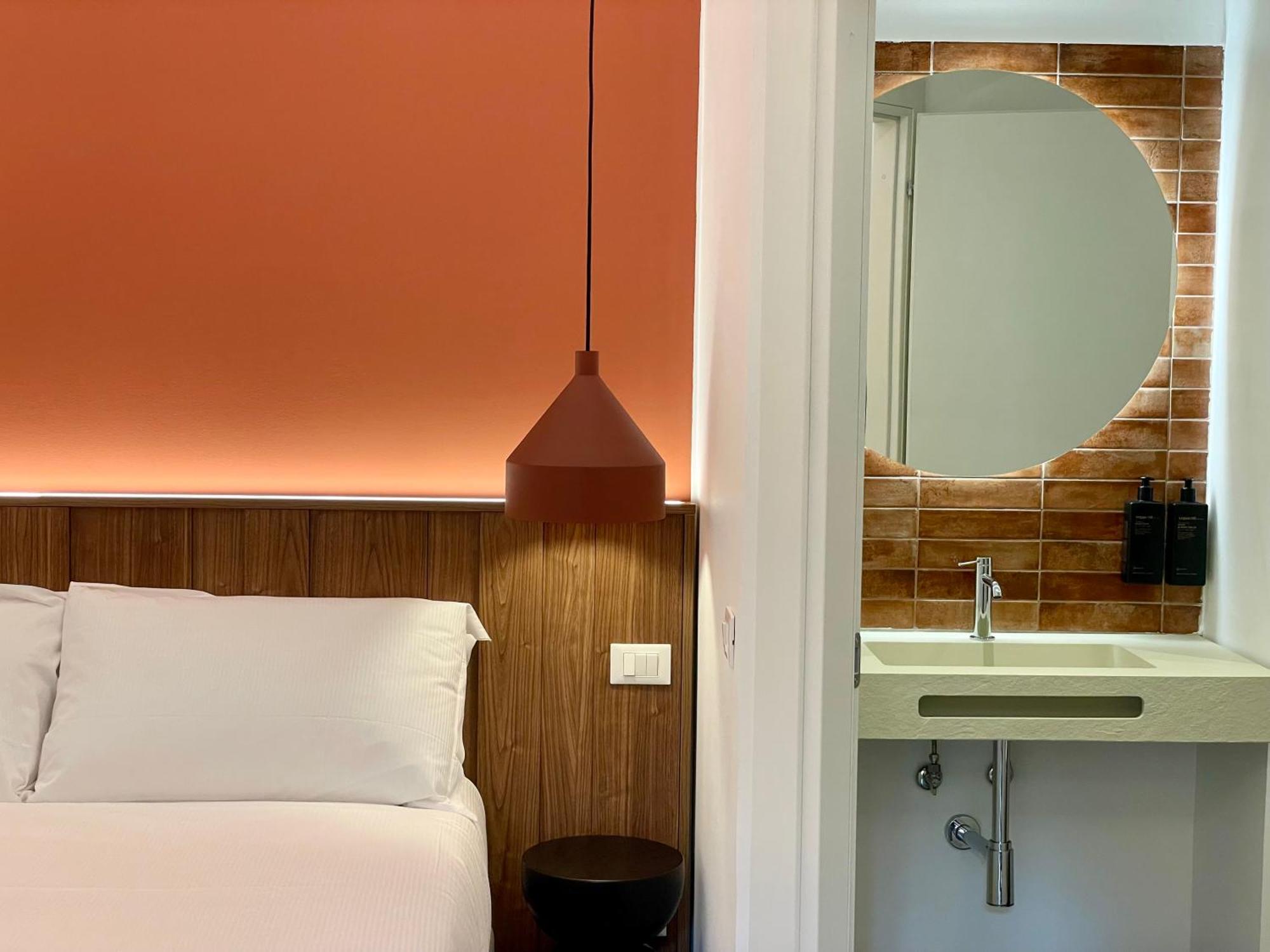 Relstay - Assarotti Suites Генуя Экстерьер фото