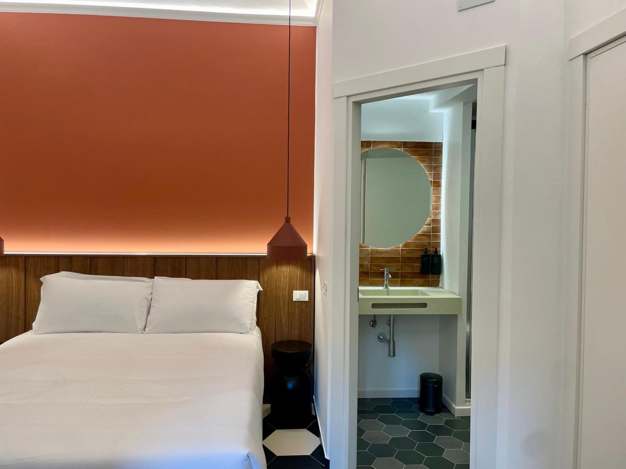 Relstay - Assarotti Suites Генуя Экстерьер фото
