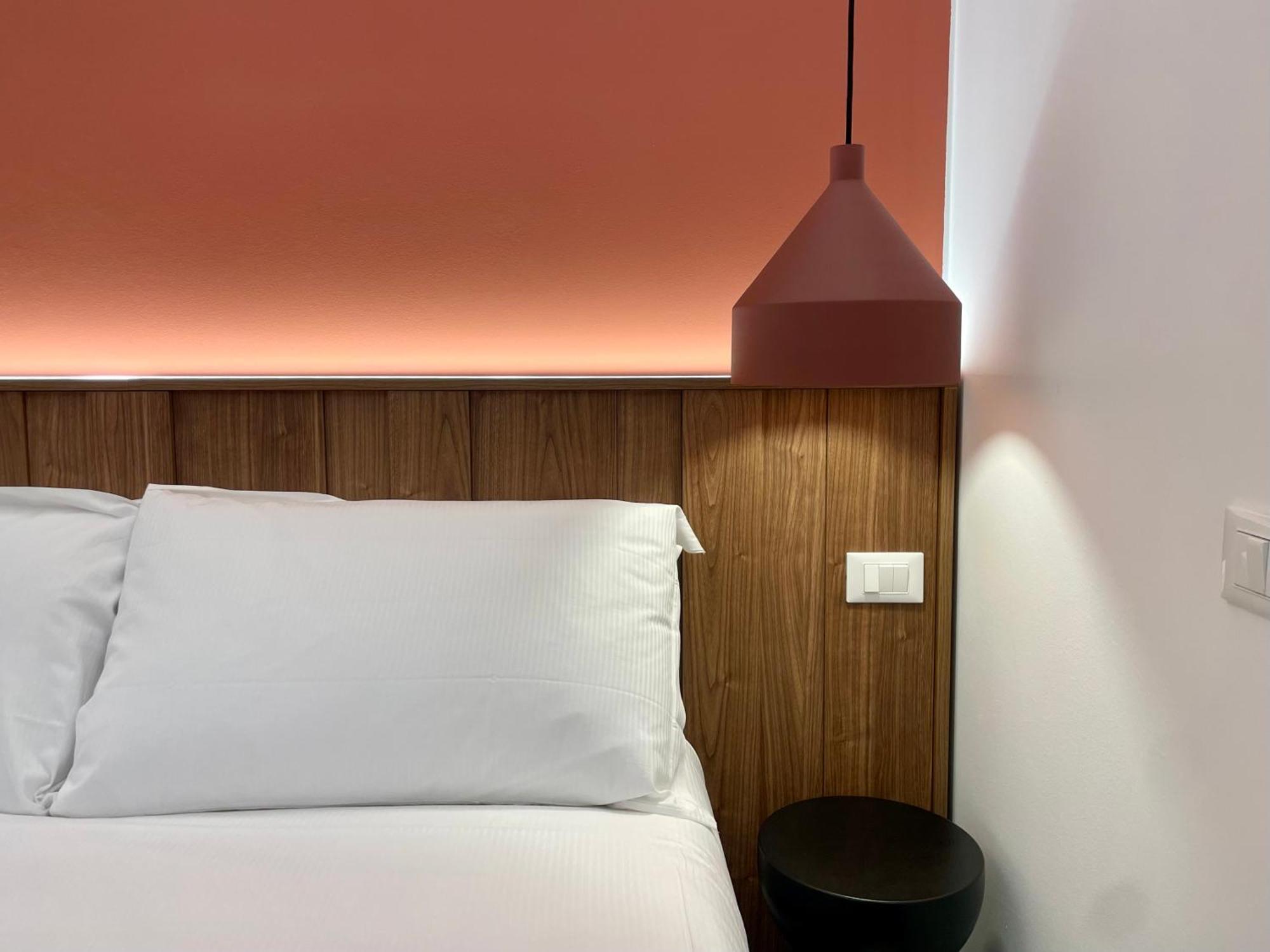 Relstay - Assarotti Suites Генуя Экстерьер фото
