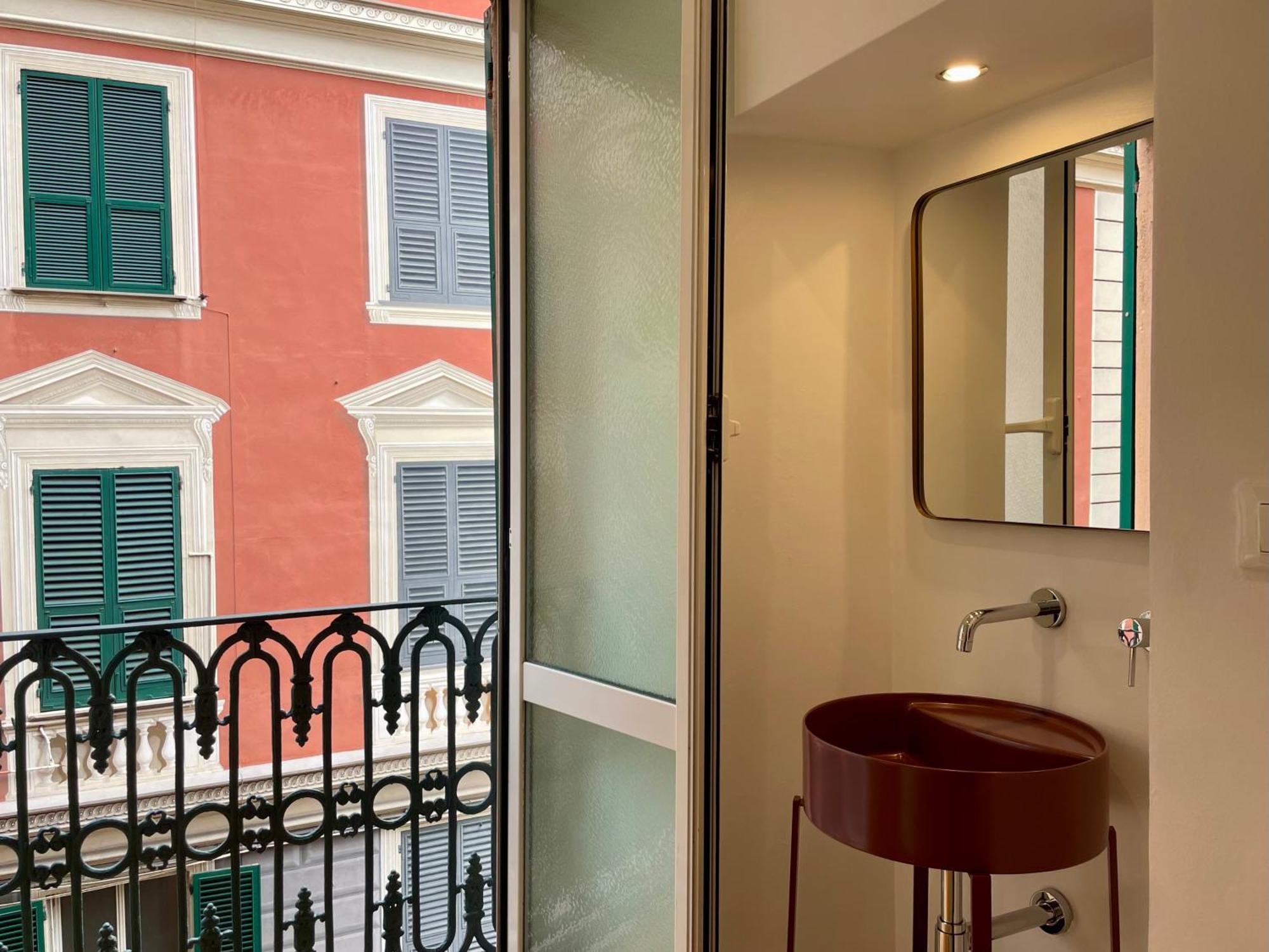 Relstay - Assarotti Suites Генуя Экстерьер фото