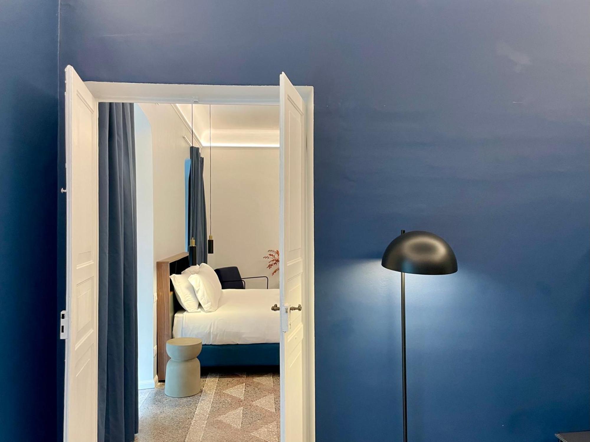 Relstay - Assarotti Suites Генуя Экстерьер фото